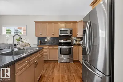 Interior photo 4 of 74 EVERITT DR DR N