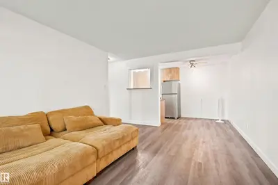 Interior photo 4 of #112 10529 93 ST NW