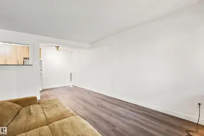 Interior photo 3 of #112 10529 93 ST NW