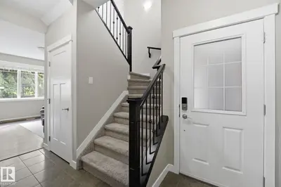 Interior photo 3 of #9 94 LONGVIEW DR