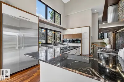 Interior photo 2 of 11908 41A AV NW