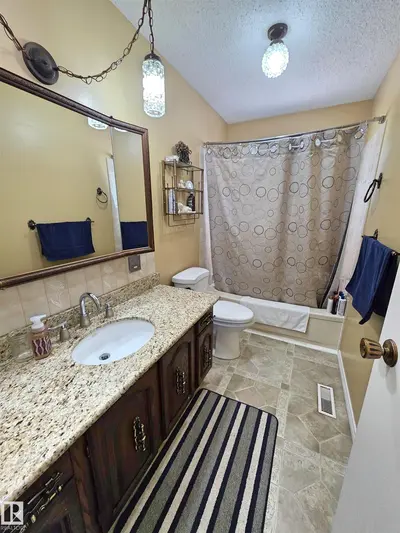 Interior photo 3 of 5201 54 ST