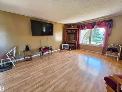 Interior photo 2 of 5201 54 ST