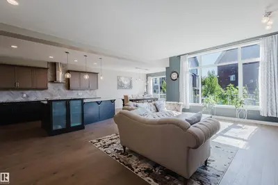 Interior photo 2 of 4125 KENNEDY GREEN SW