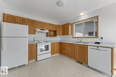 Interior photo 1 of 