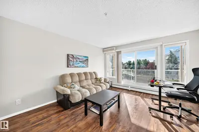 Interior photo 2 of #201 9760 174 ST NW