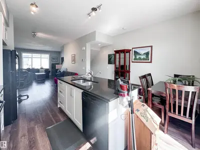 Interior photo 3 of #89 600 BELLEROSE DR