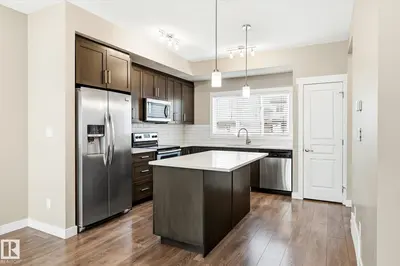 Interior photo 2 of 2016 CAVANAGH DR SW