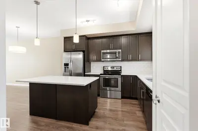 Interior photo 3 of 2016 CAVANAGH DR SW