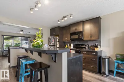 Interior photo 3 of 3627 12 ST NW