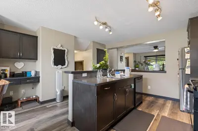 Interior photo 4 of 3627 12 ST NW