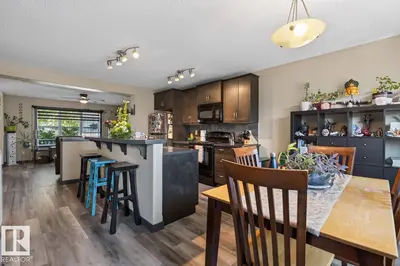Interior photo 2 of 3627 12 ST NW