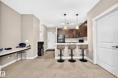 Interior photo 3 of #411 3715 WHITELAW LN NW