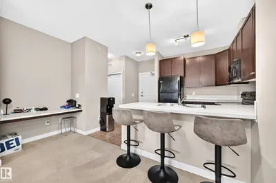 Interior photo 2 of #411 3715 WHITELAW LN NW