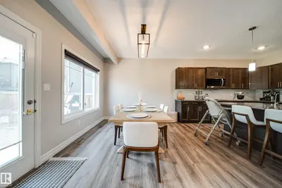 Interior photo 2 of 3632 KESWICK BV SW