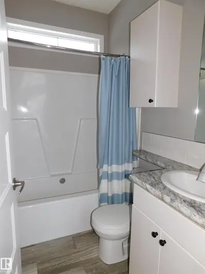 Interior photo 4 of 53509 RGE ROAD 60