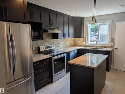 Interior photo 4 of 10711 70 AV NW