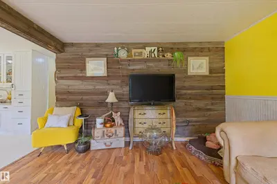 Interior photo 4 of 5318 Twp Rd 612