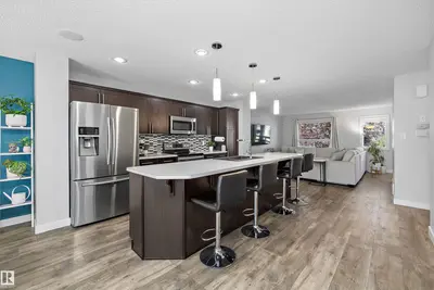 Interior photo 4 of 12305 173A AV NW