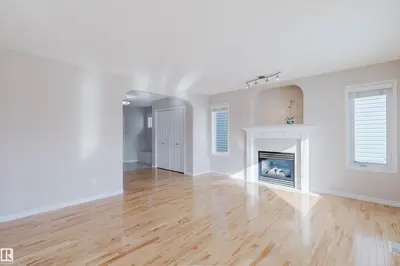 Interior photo 3 of 1135 112 ST SW