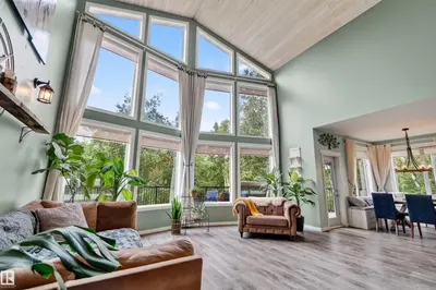 Interior photo 3 of 59122 RGE ROAD 233