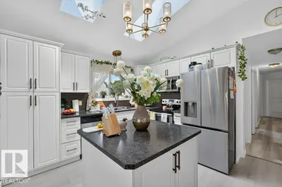 Interior photo 3 of 12219 89 ST NW NW