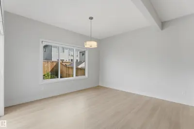 Interior photo 3 of 15632 16 AV SW SW