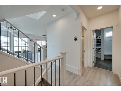 15628 15 AV SW, Edmonton - $654,900