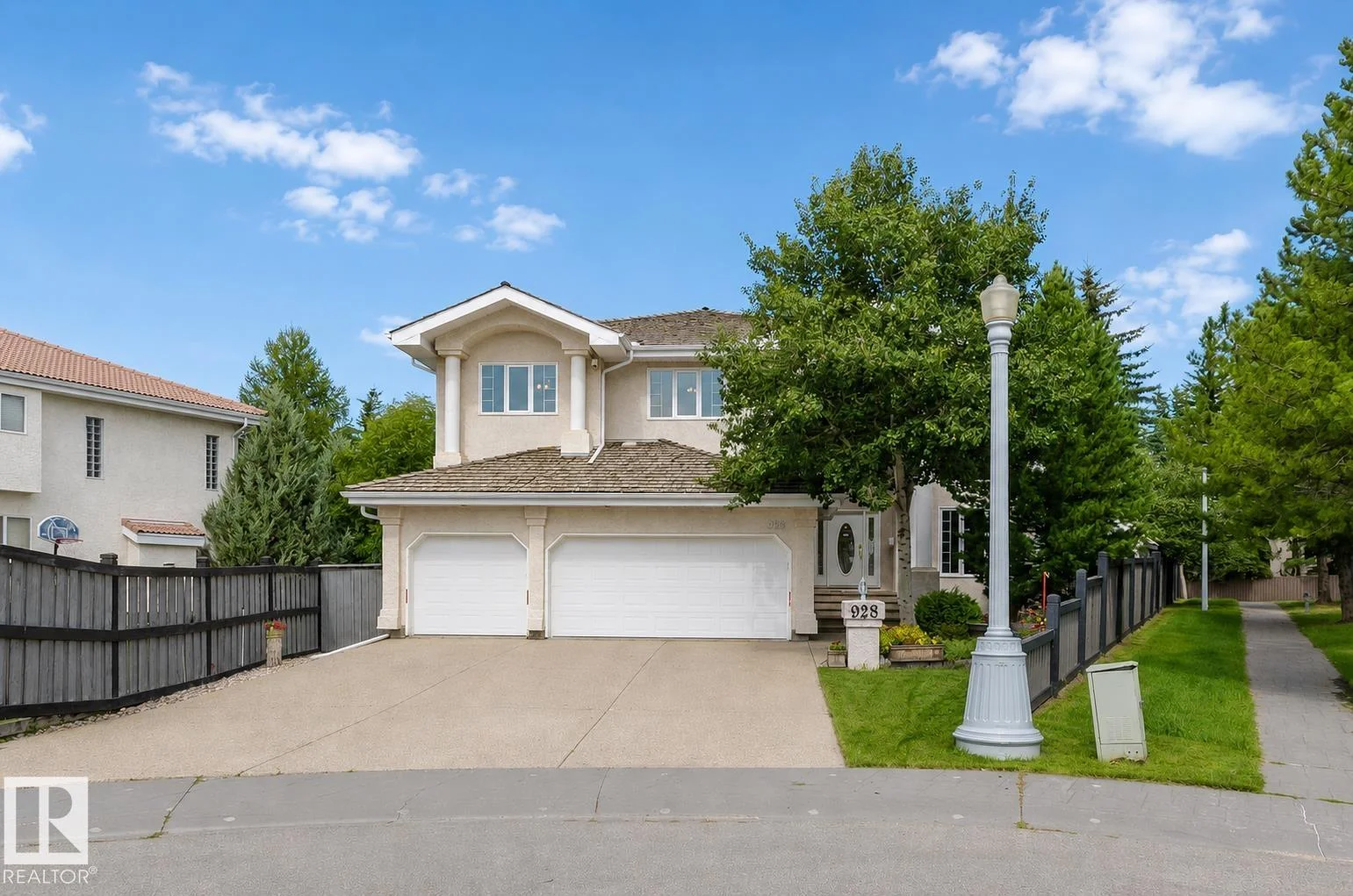 928 HEACOCK RD NW, Edmonton - 5 bedroom Detached Single Family for sale