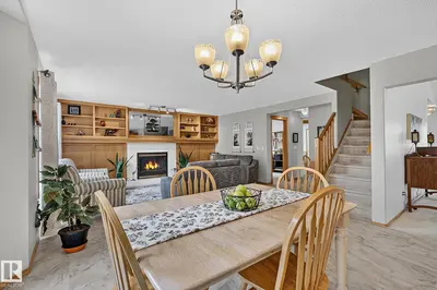 Interior photo 4 of 385 MEADOWVIEW TC