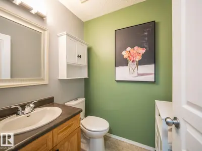 Interior photo 2 of #42 450 HYNDMAN CR NW