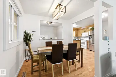 Interior photo 2 of 4921 47