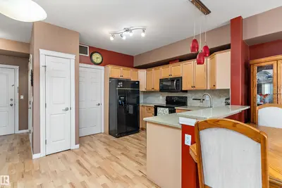 Interior photo 2 of #315 612 111 ST SW