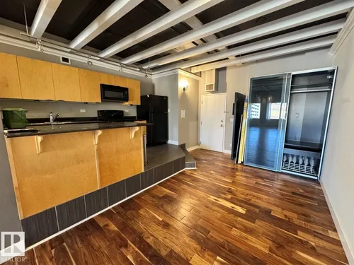 #304 10179 105 ST NW, Edmonton - $140,000