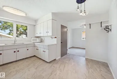 Interior photo 3 of 5210 43 AV