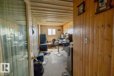 Interior photo 4 of 54115 Range Road 270