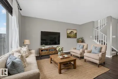 Interior photo 2 of 632 42 AV NW