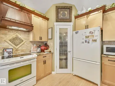 Interior photo 3 of 51 Kendall CR