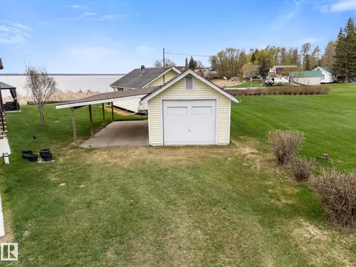 210 2 Street, Rural Lac Ste. Anne County - $229,900