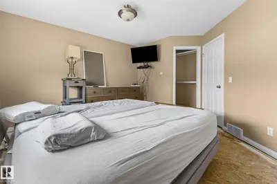 Interior photo 4 of 4712 48 ST