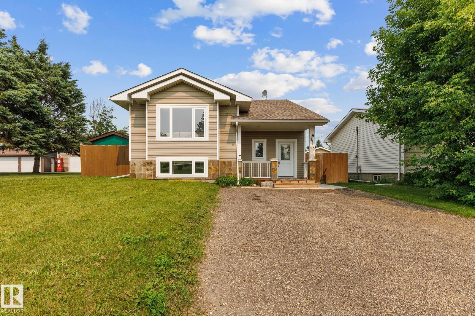 4712 48 ST, Onoway - 2 bedroom Detached Single Family for sale