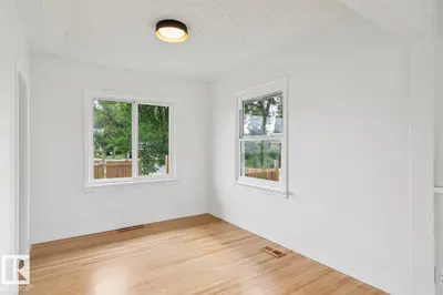 Interior photo 4 of 8202 93A AV NW NW