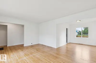 Interior photo 3 of 8202 93A AV NW NW