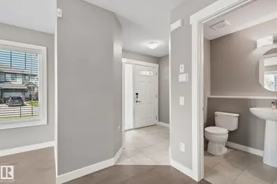 Interior photo 2 of 16715 40 ST NW