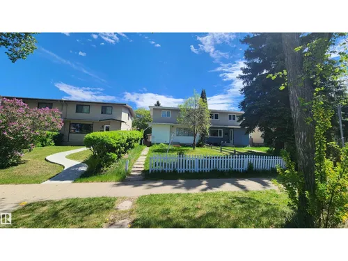 4709 106 ST NW, Edmonton - $399,000
