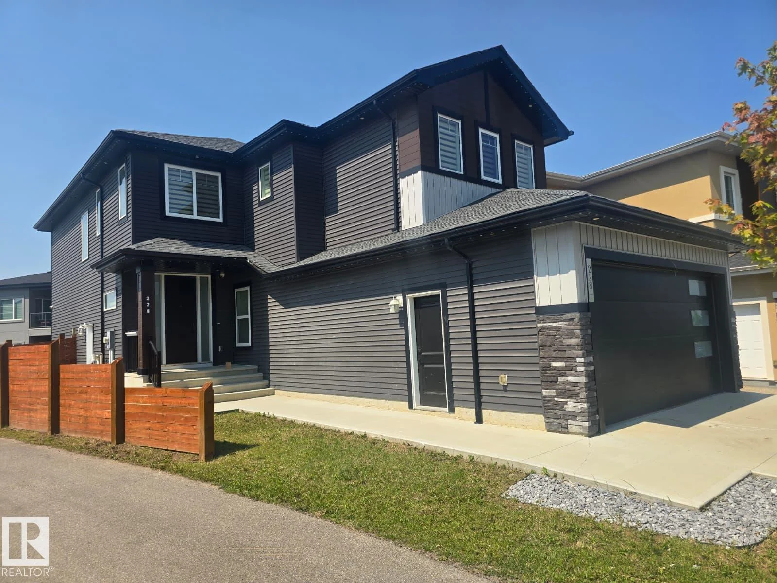 228 36 ST SW, Edmonton - 6 bedroom Detached Single Family for sale