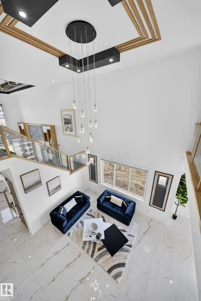 Interior photo 4 of 