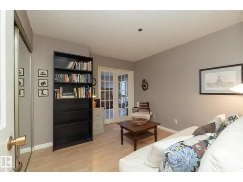 #203 10171 119 ST NW, Edmonton - $199,000