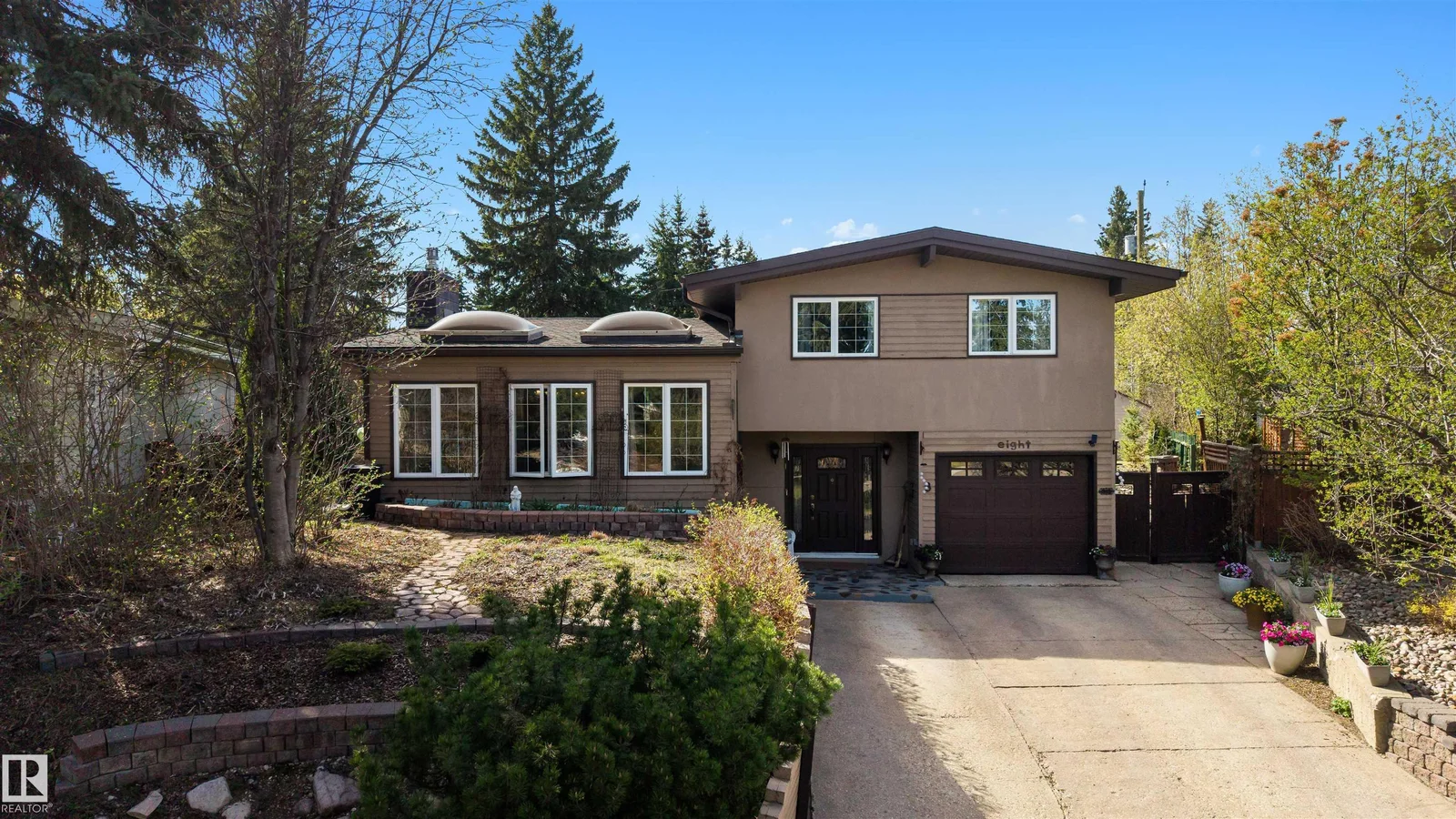 8 GARLAND PL, St. Albert - 3 bedroom Detached Single Family for sale