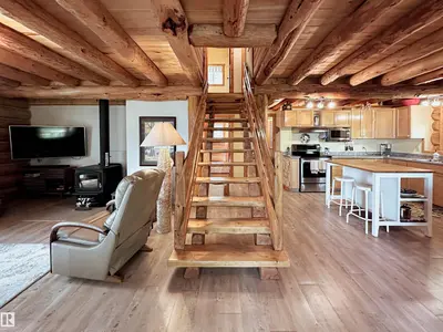 Interior photo 2 of 9000 1 AV